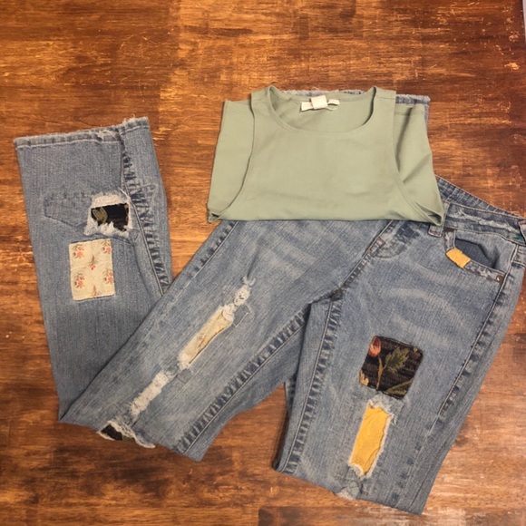 Cache distressed jeans with patchwork - Picture 2 of 3